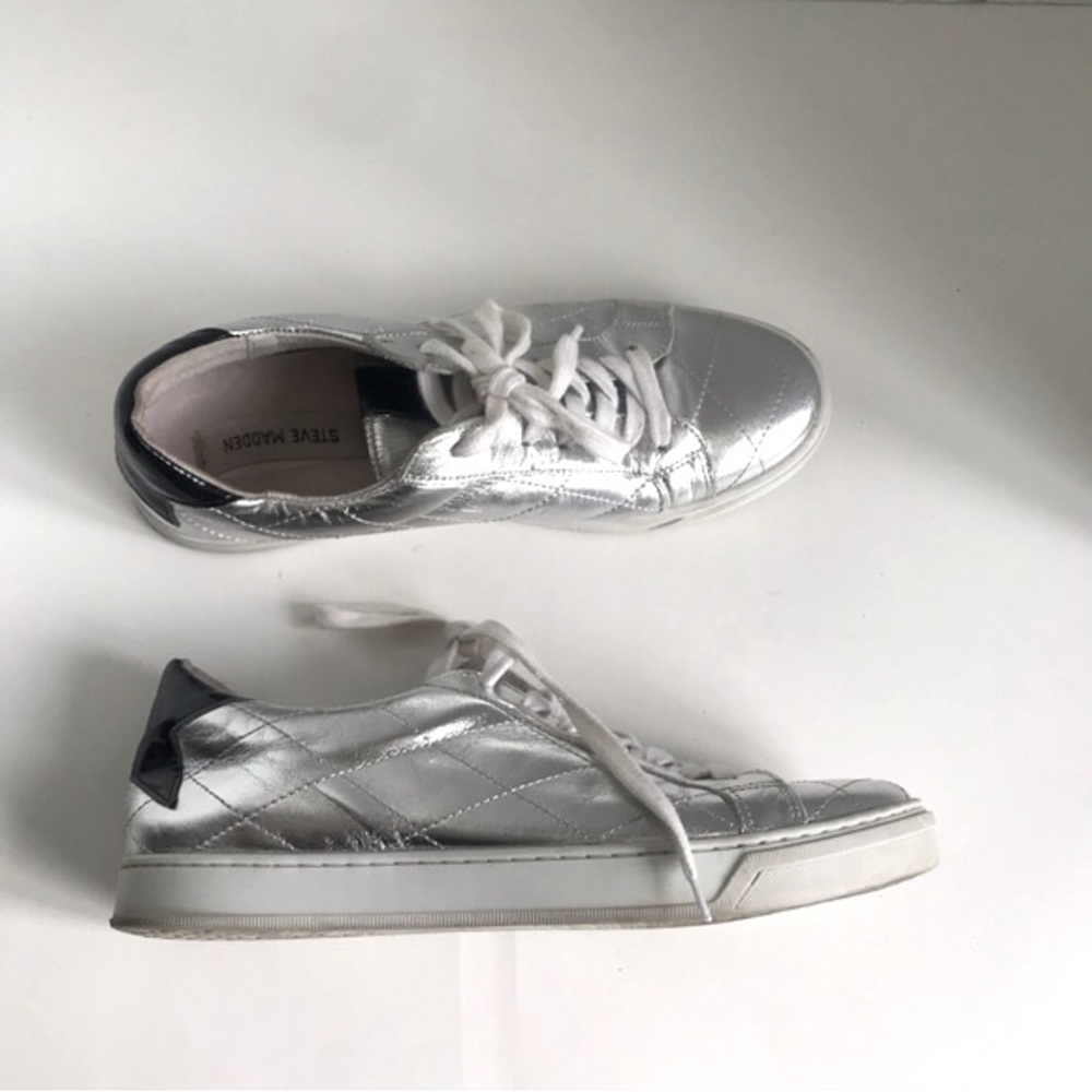 Steve Madden Quilted Metallic Sneakers Shoes. Size 9 - Picture 9 of 14